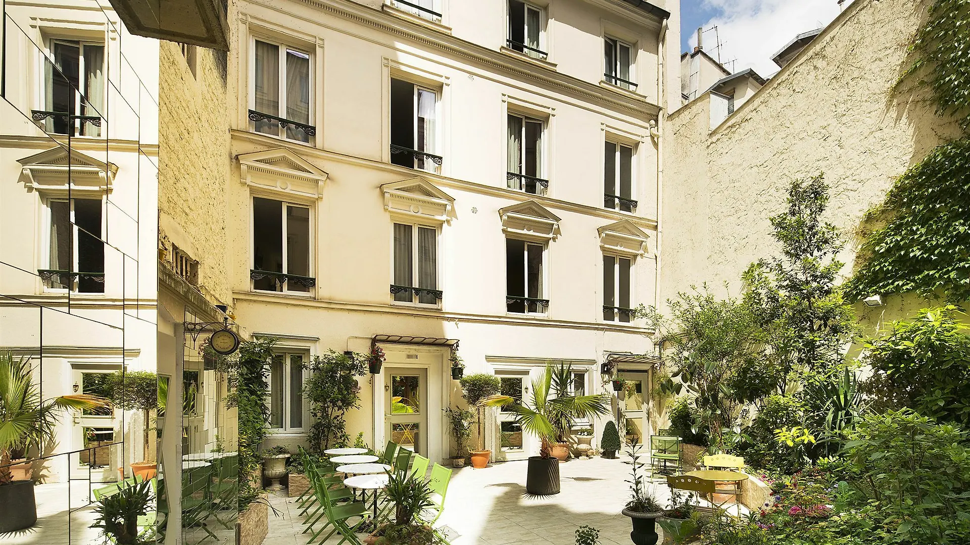 Hotel Bienvenue Paris