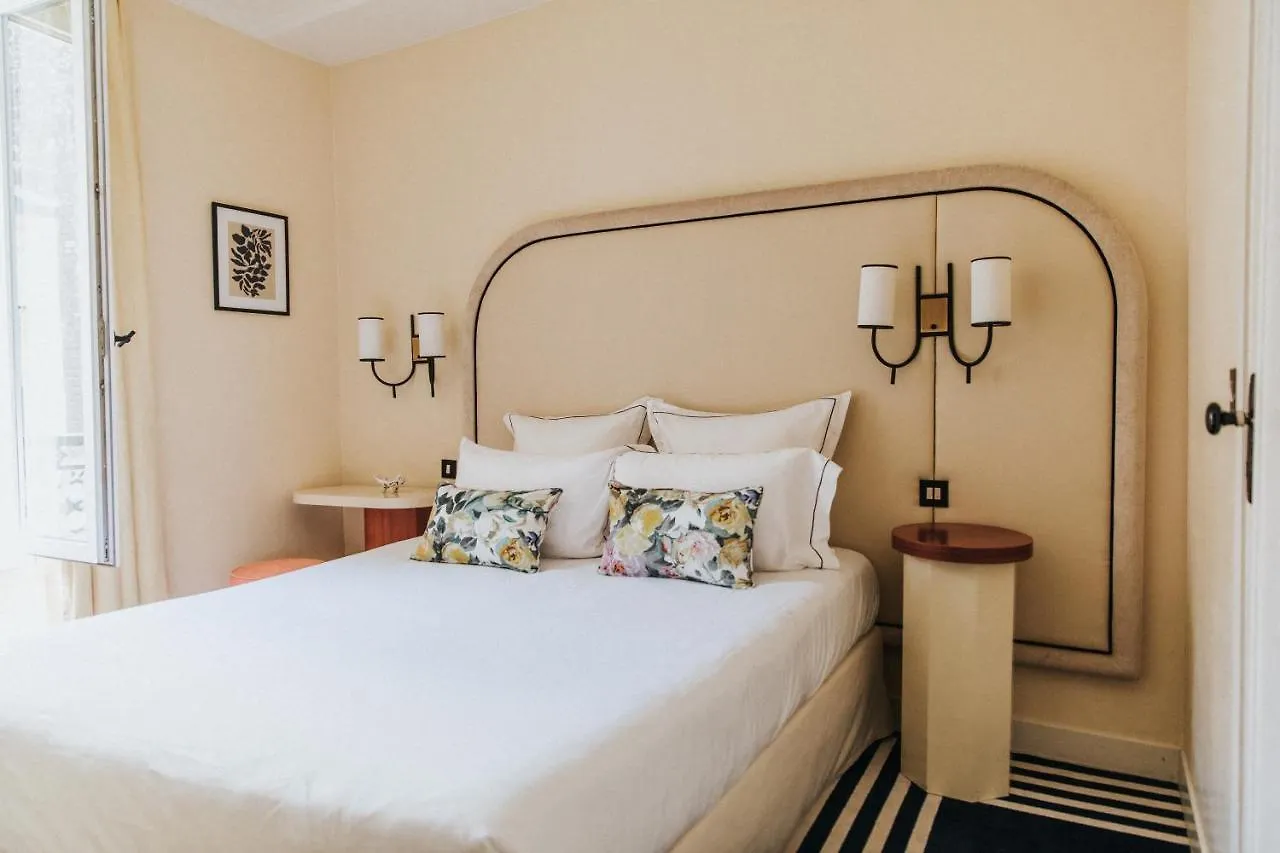 ****  Hotel Bienvenue Paris Frankrike
