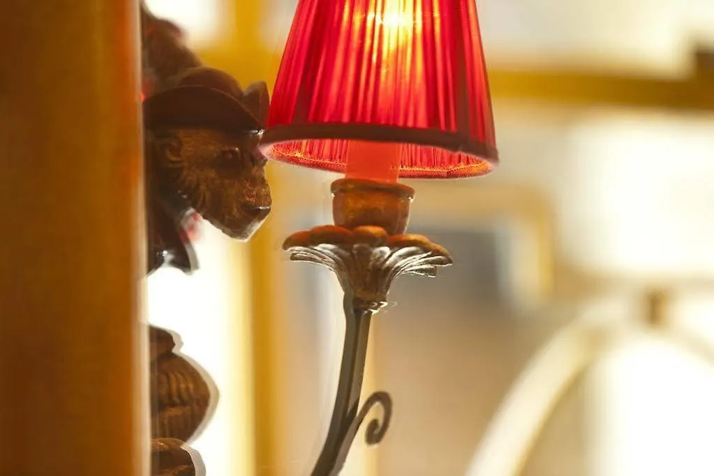 Hotel Bienvenue Paris