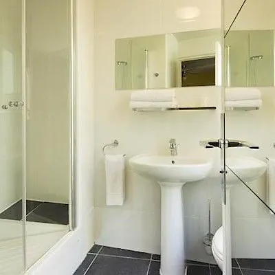 Hotel Bienvenue Paris