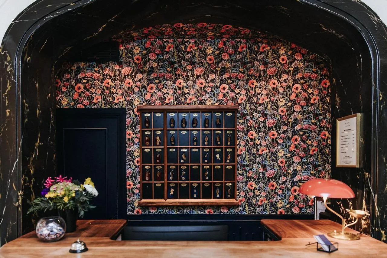 Hotel Bienvenue Paris